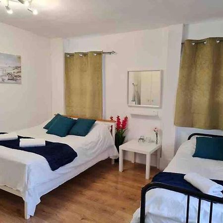 Appartamento Nice Flat Near Central Londra Esterno foto
